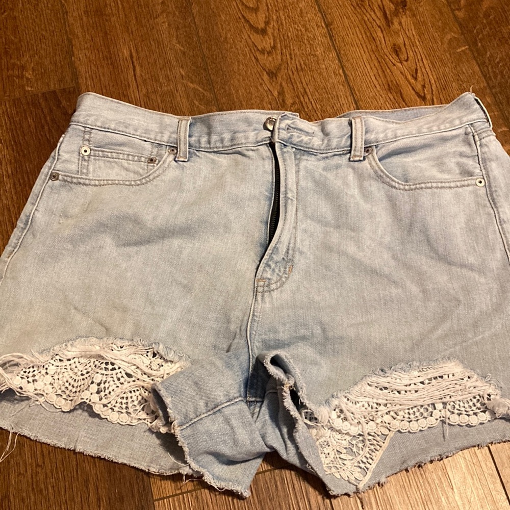 American Eagle distressed jean shorts